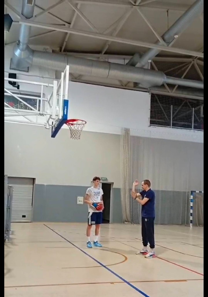 Alexander Lukic-Gavric na individualnom treningu kod Coach Semira